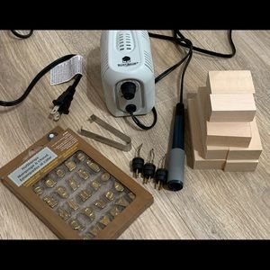 Walnut Hollow Wood Burning Kit + alpha stamps